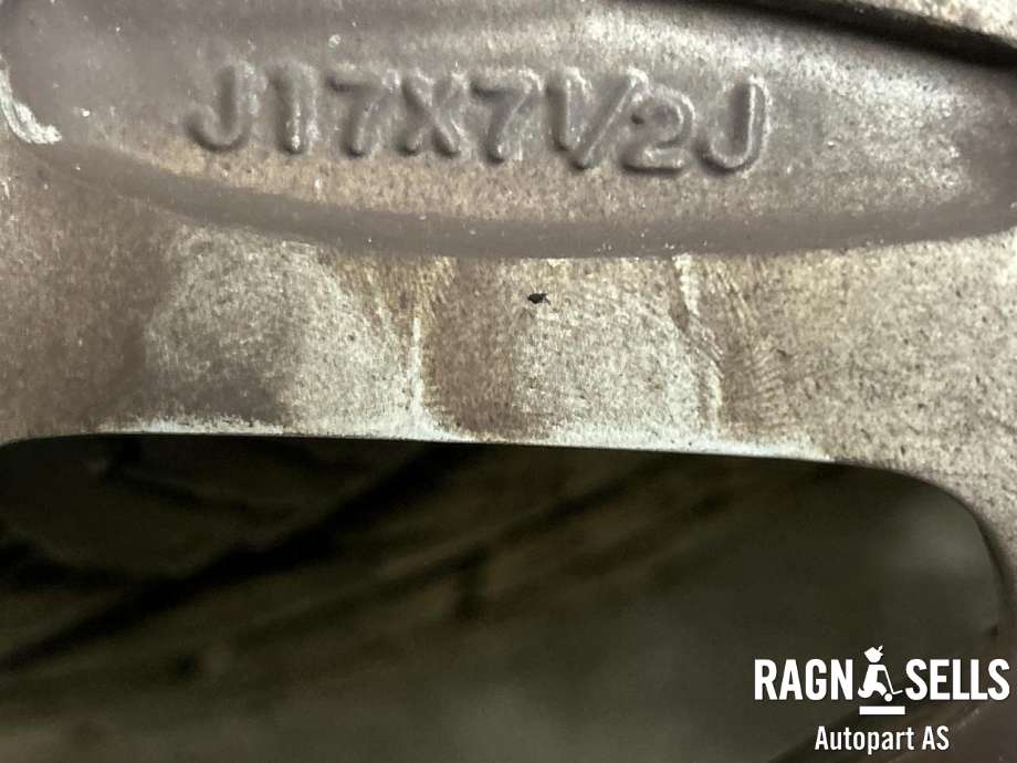 Hjulsett aluminium sommer til Mitsubishi L200 2015-2019 (Type V, Fase 1) (NOKIAN|265/65/R17|)