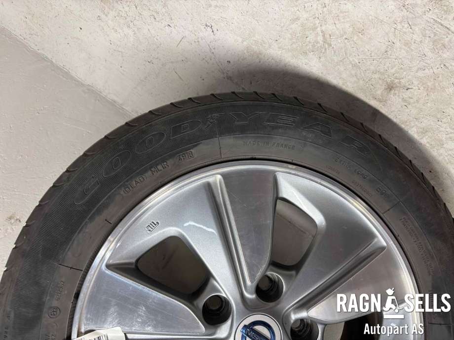 Felgsett aluminium til Nissan E-NV200 2014-->>  (GOODYEAR|185/65R15|GOODYEAR|)