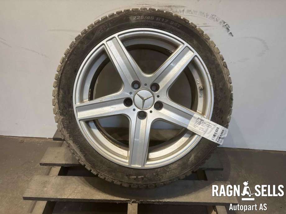 Hjulsett aluminium vinter til Mercedes CLA 2013-2019 (C117) (C117) (KUMHO|225/45R17|)