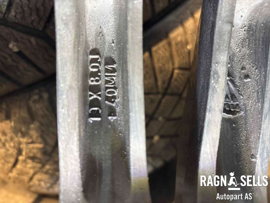 Hjulsett aluminium vinter til Tesla Model S 2013-2016 (Fase 1)  (CONTINENTAL|245/45R19    6|11 MM   19X8.0J|6007214-00-D|)