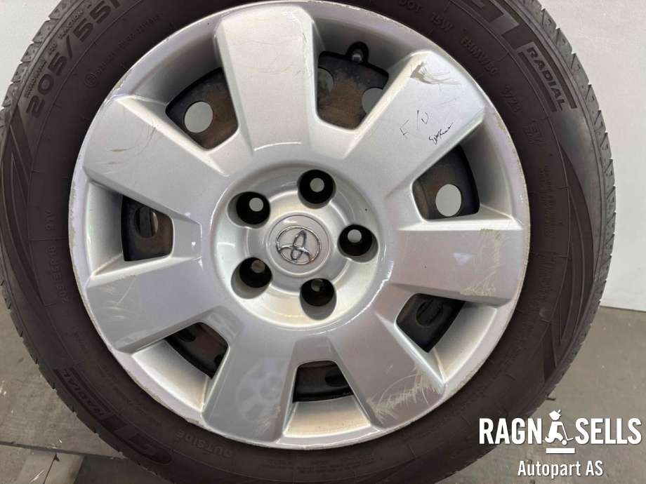 Hjulsett stål sommer til Toyota Verso 2004-2009 (Type II) (205/55R16|)