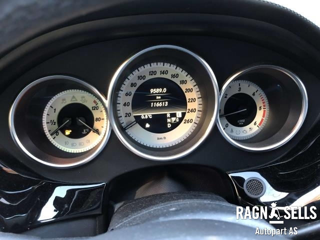 Mercedes CLS 2011-2017 (C218) (C218), Motorkode: 642853, Girkassekode: 72290303139357