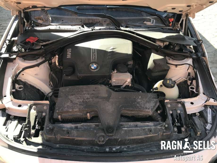 BMW 3-Serie 2012-2018 (F30/F31/F34) (F30/F31/F34), Motorkode: N20B20B, Girkassekode: 24 00 8 638 282