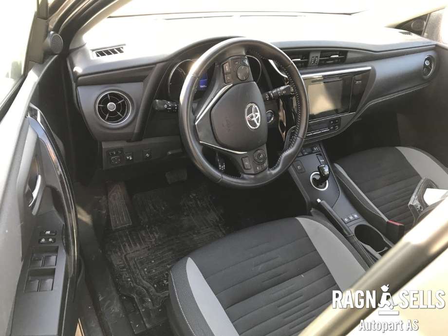 Toyota Auris 2015-2019 (Type II, Fase 2) , Motorkode: 2ZR-FXE, Girkassekode: 3090047064