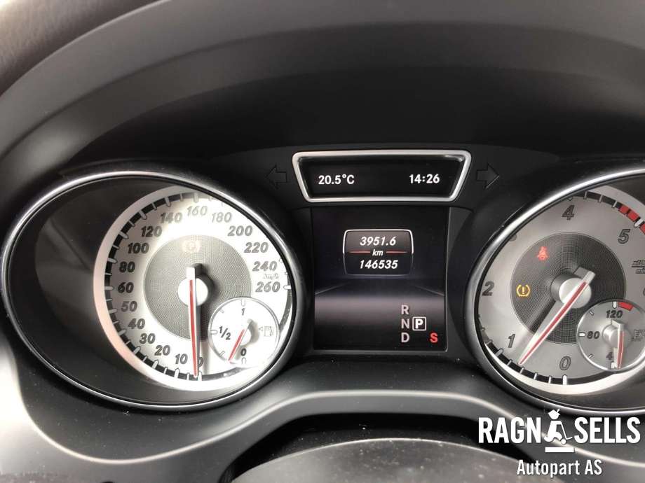 Mercedes CLA 2013-2019 (C117) (C117), Motorkode: 65193032544918, Girkassekode: 72401100615233
