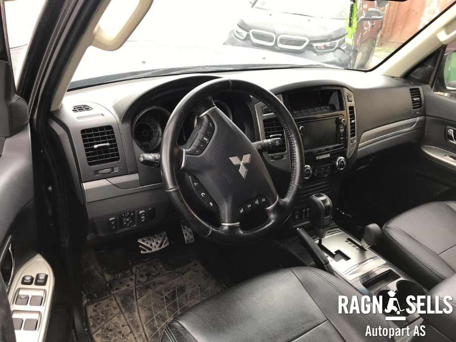 Mitsubishi Pajero 2016-2019 (Type IV, Fase 2) , Motorkode: 4M41, Girkassekode: 2702A057