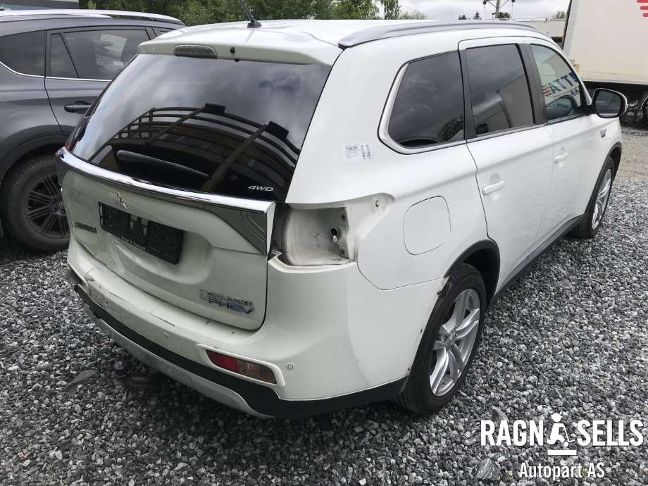 Mitsubishi Outlander 2012-2015 (Type III, Fase 1) , Motorkode: 4B11|S61, Girkassekode: 2700A404