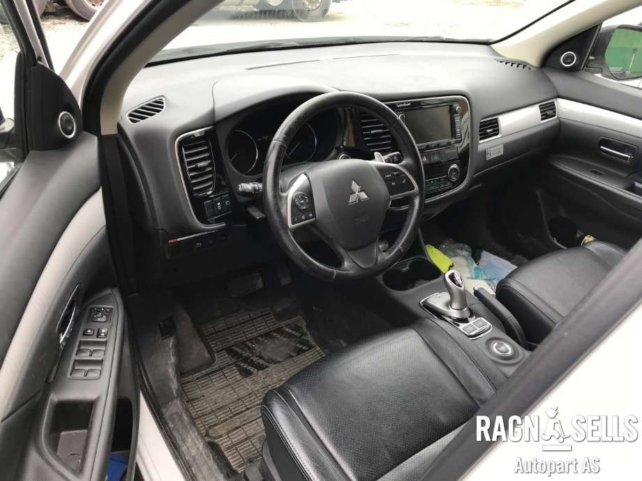 Mitsubishi Outlander 2012-2015 (Type III, Fase 1) , Motorkode: 4B11|S61, Girkassekode: 2700A404