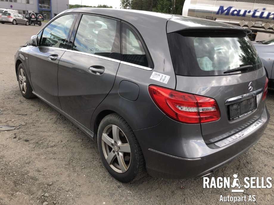 Mercedes B-Klasse 2011-2018 (W246) (W246), Motorkode: 65190130878833, Girkassekode: 71164200439705