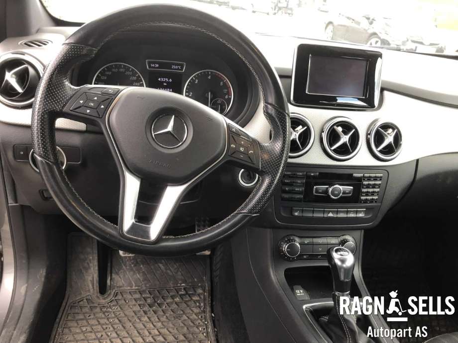 Mercedes B-Klasse 2011-2018 (W246) (W246), Motorkode: 65190130878833, Girkassekode: 71164200439705