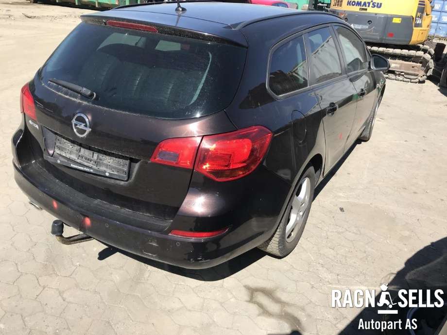 Opel Astra J 2010-2015 , Motorkode: A14NET, Girkassekode: M32