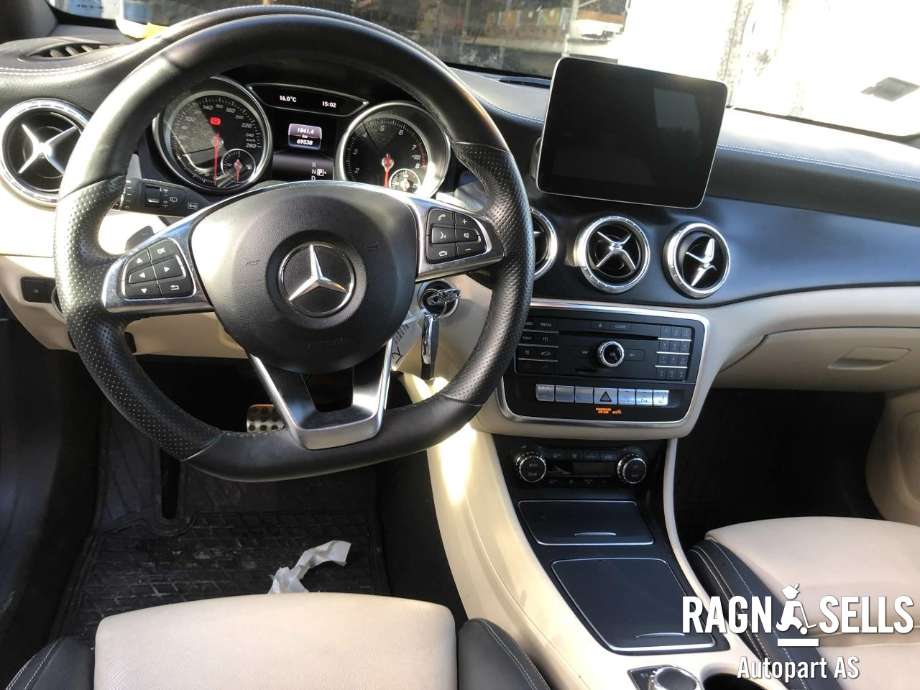 Mercedes CLA 2013-2019 (C117) (C117), Motorkode: 270910, Girkassekode: 72400220818502