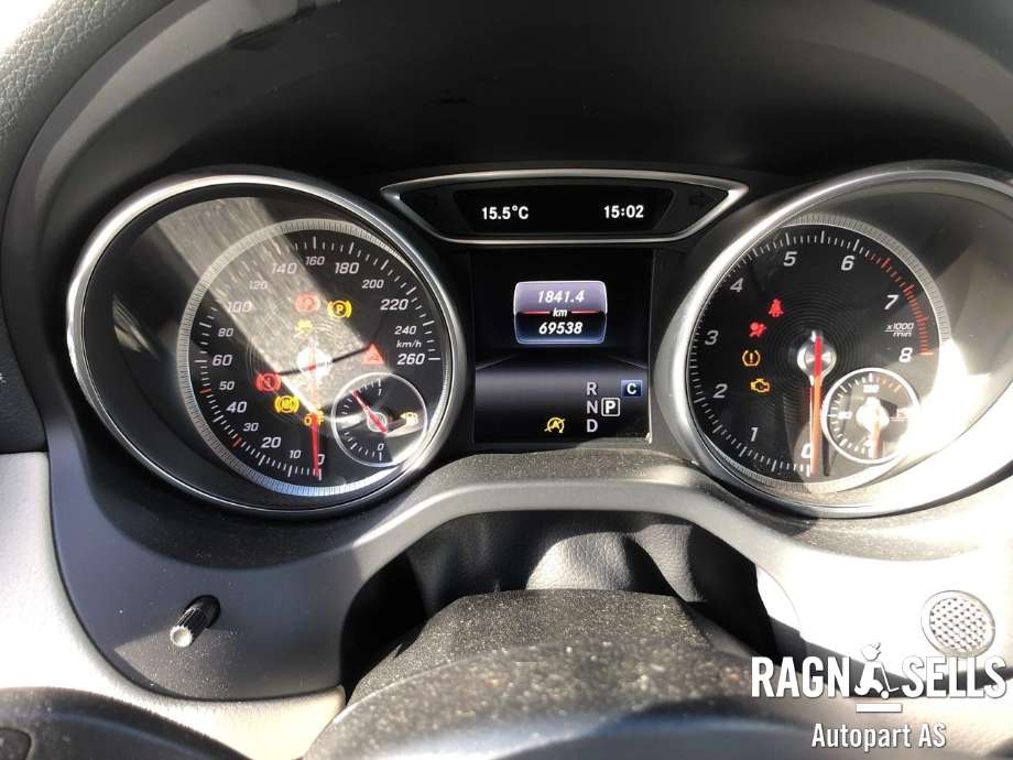 Mercedes CLA 2013-2019 (C117) (C117), Motorkode: 270910, Girkassekode: 72400220818502