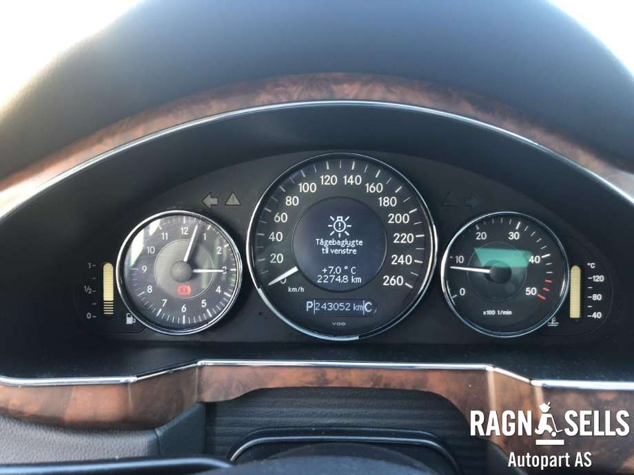 Mercedes CLS 2004-2010 (C219) (C219), Motorkode: 64292040187478, Girkassekode: 72290200702194