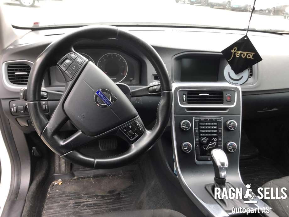 Volvo V60 2010-2013 (Type I, Fase 1) , Motorkode: D4162T, Girkassekode: MPS6