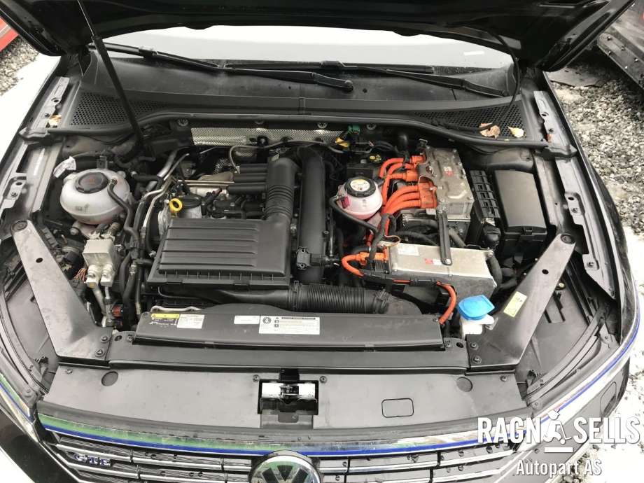 VW Passat 2015-2019 (Fase 1) (B8) (B8), Motorkode: CUK, Girkassekode: TEC