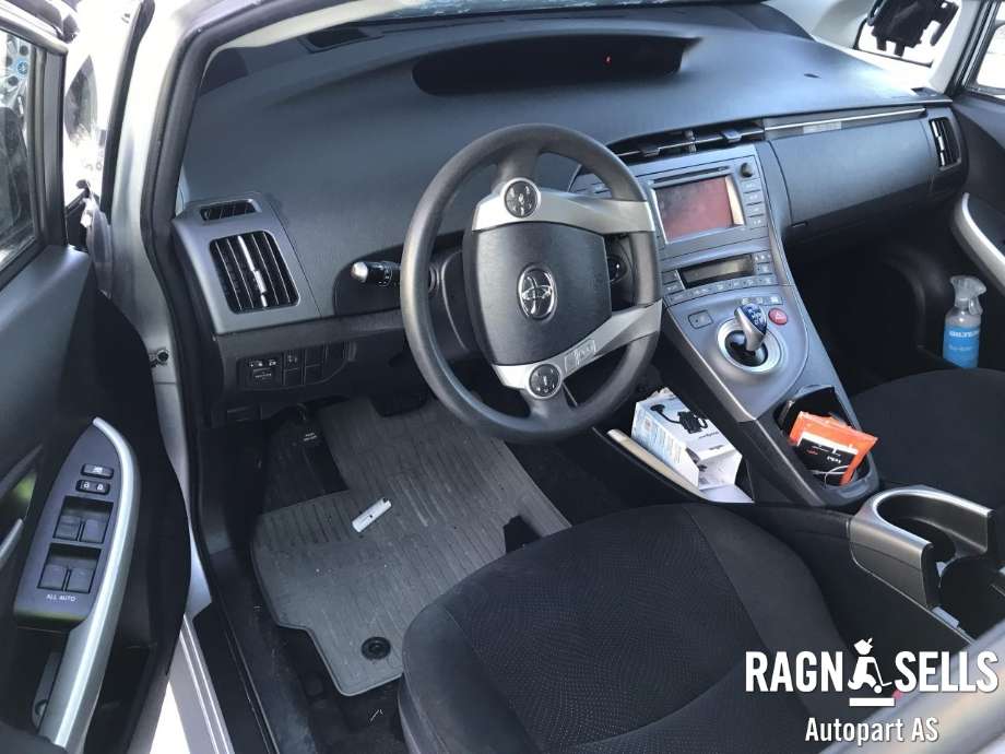 Toyota Prius 2009-2016 (Type III) (COMBI) (COMBI), Motorkode: 2ZR-FXE, Girkassekode: 3090047063