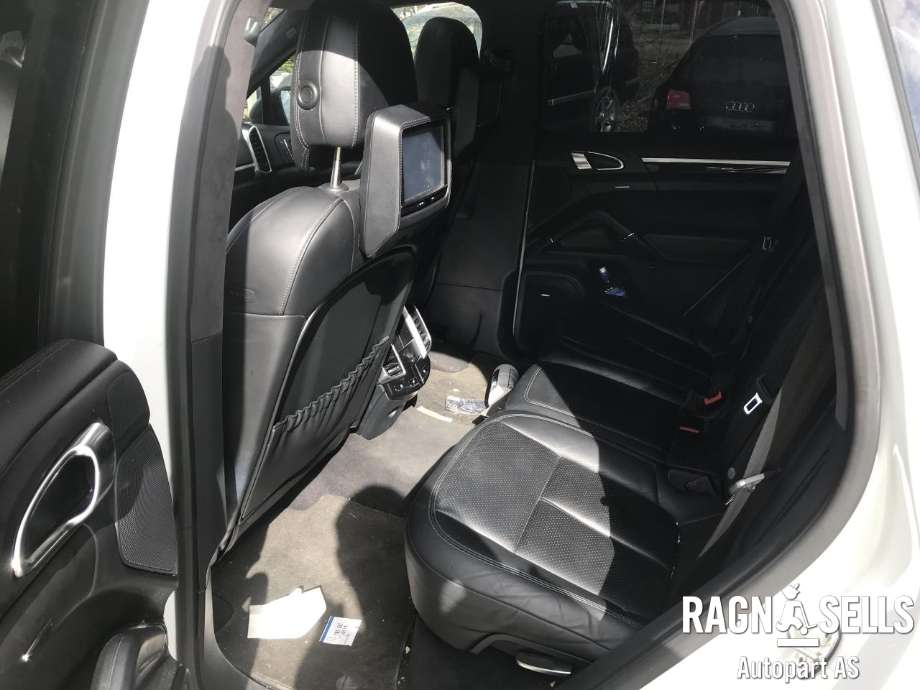 Porsche Cayenne 2010-2017 (92A) (92A), Motorkode: CRCA, Girkassekode: A5904