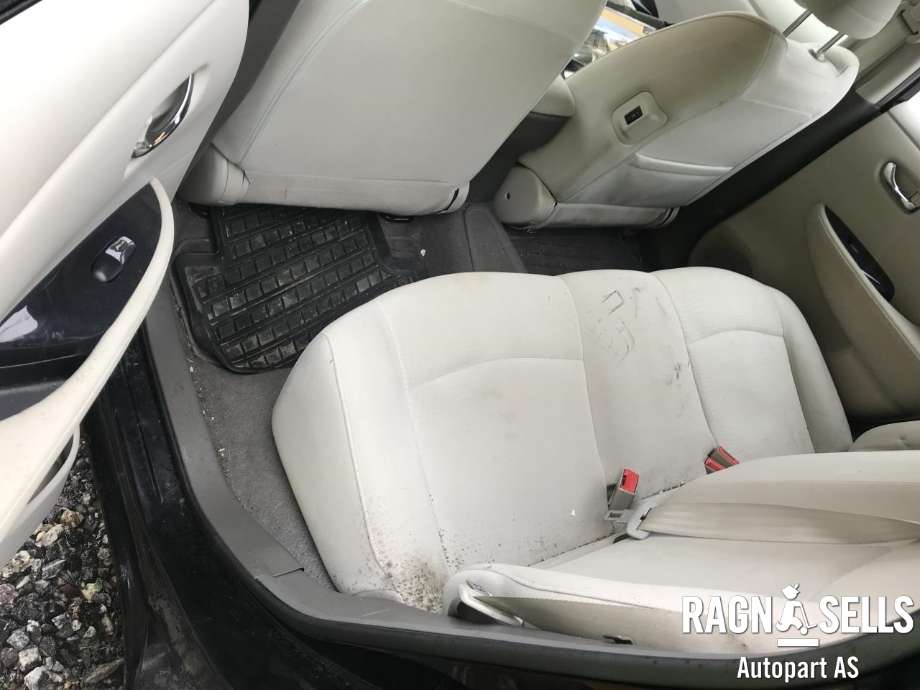Nissan Leaf 2011-2017 (Type I) , Motorkode: EM61, Girkassekode: 320103NA0B