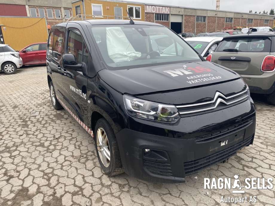 Citroën Berlingo 2019-->> (Type III) , Motorkode: YH01, Girkassekode: STT