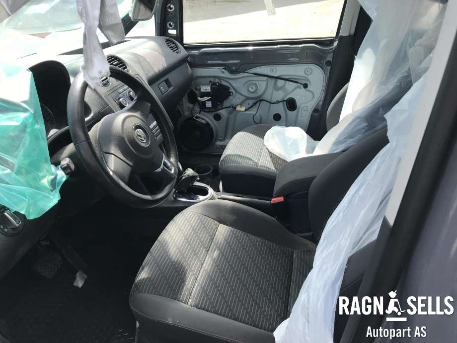 VW Caddy 2010-2015 (Type III, Fase 2) , Motorkode: CFH, Girkassekode: PQT