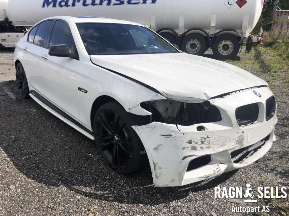 BMW 5-Serie 2010-2017 (F10/F11) (F10/F11), Motorkode: N47D20C, Girkassekode: 24 00 7 623 321