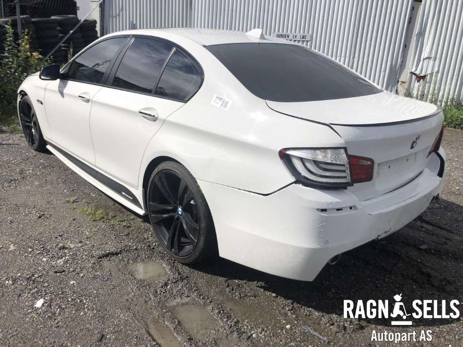 BMW 5-Serie 2010-2017 (F10/F11) (F10/F11), Motorkode: N47D20C, Girkassekode: 24 00 7 623 321