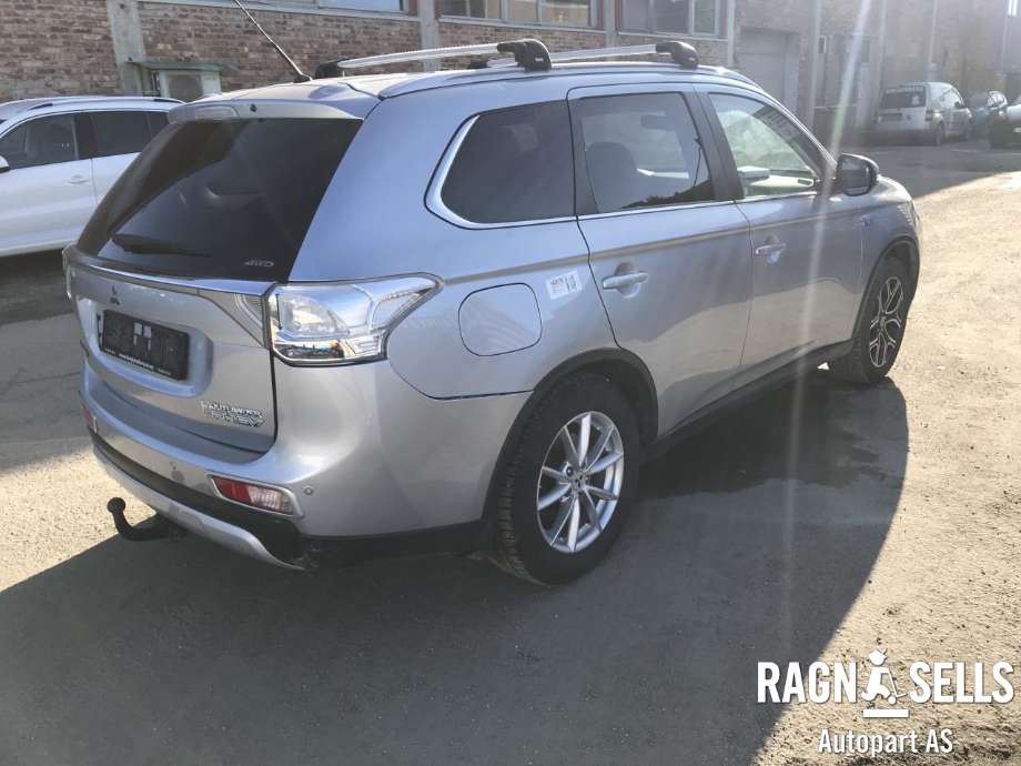 Mitsubishi Outlander 2012-2015 (Type III, Fase 1) , Motorkode: 4B11|S61, Girkassekode: