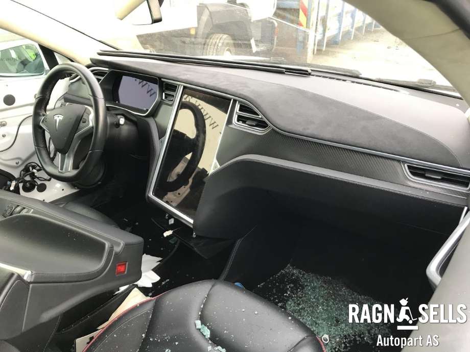 Tesla Model S 2013-2016 (Fase 1) , Motorkode: L1S, Girkassekode: 