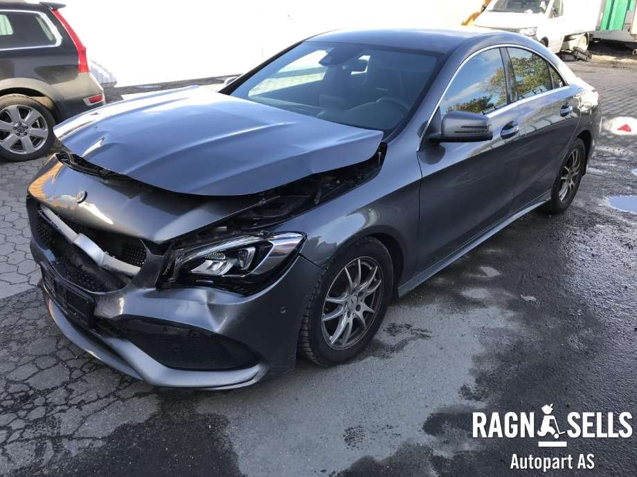 Mercedes CLA 2013-2019 (C117) (C117), Motorkode: 270910, Girkassekode: 72400220832526