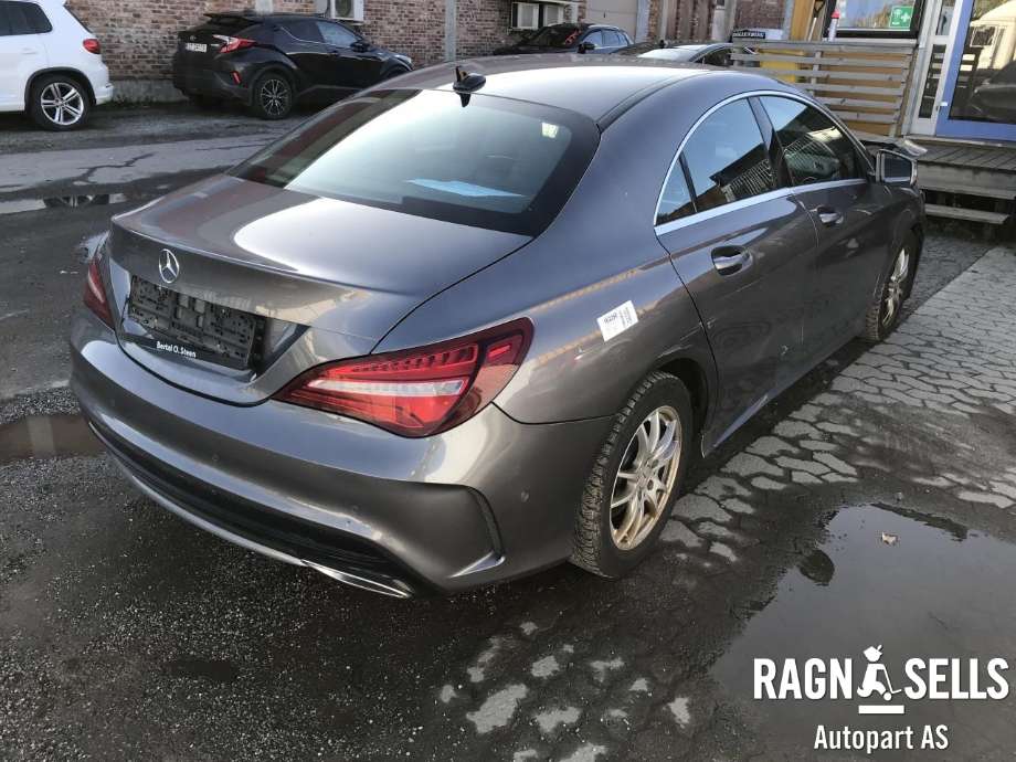 Mercedes CLA 2013-2019 (C117) (C117), Motorkode: 270910, Girkassekode: 72400220832526
