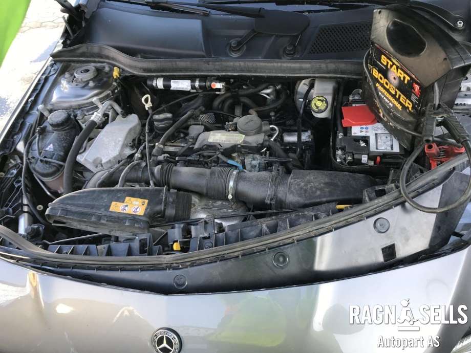 Mercedes CLA 2013-2019 (C117) (C117), Motorkode: 270910, Girkassekode: 72400220832526