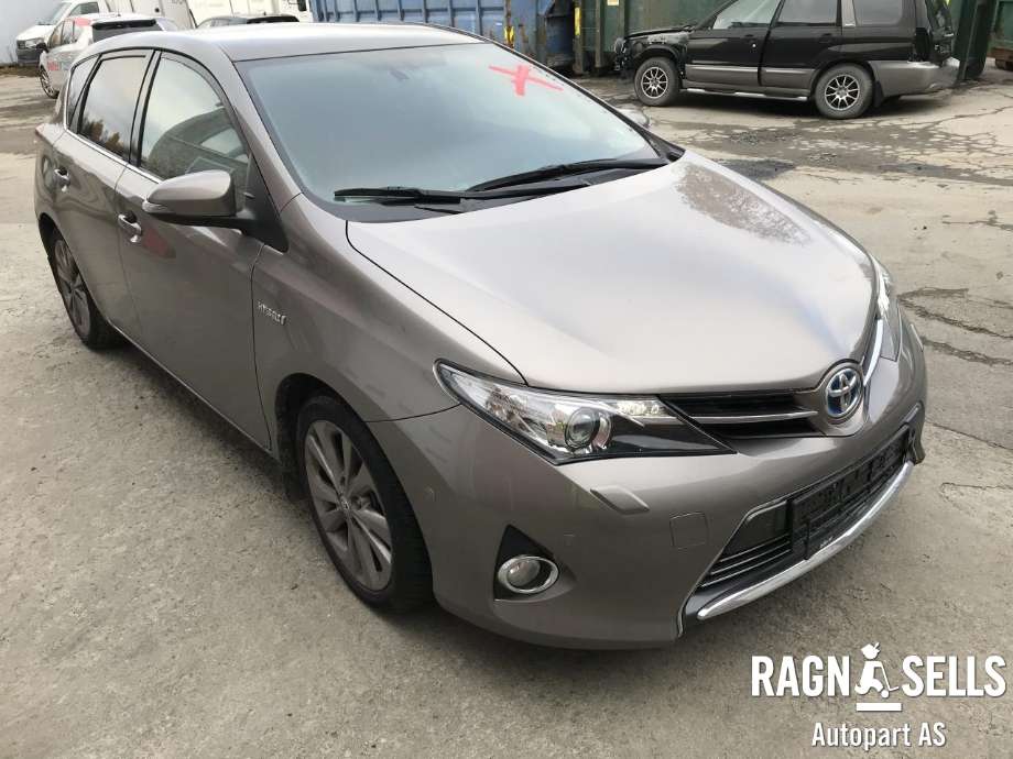 Toyota Auris 2013-2015 (Type II, Fase 1) , Motorkode: 2ZR-FXE, Girkassekode: 3090047063