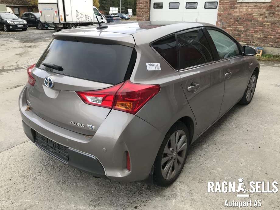 Toyota Auris 2013-2015 (Type II, Fase 1) , Motorkode: 2ZR-FXE, Girkassekode: 3090047063