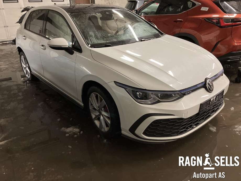 VW Golf VIII 2020-->> , Motorkode: DGE|N/A, Girkassekode: TTT