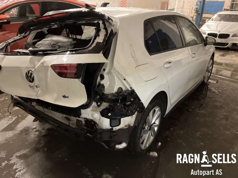 VW Golf VIII 2020-->> , Motorkode: DGE|N/A, Girkassekode: TTT