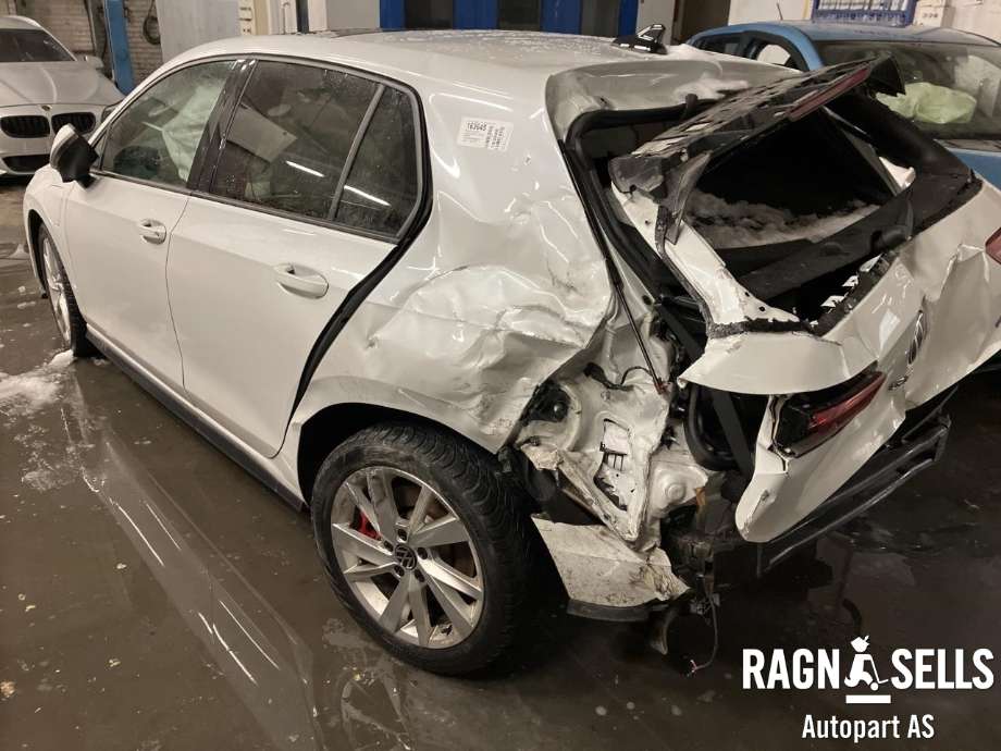 VW Golf VIII 2020-->> , Motorkode: DGE|N/A, Girkassekode: TTT