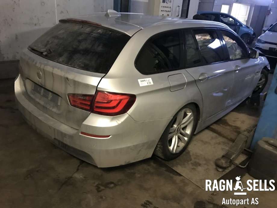 BMW 5-Serie 2010-2017 (F10/F11) (F10/F11), Motorkode: N47D20D, Girkassekode: GA8HP45Z - 4WD