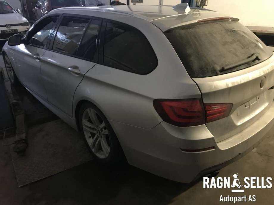 BMW 5-Serie 2010-2017 (F10/F11) (F10/F11), Motorkode: N47D20D, Girkassekode: GA8HP45Z - 4WD