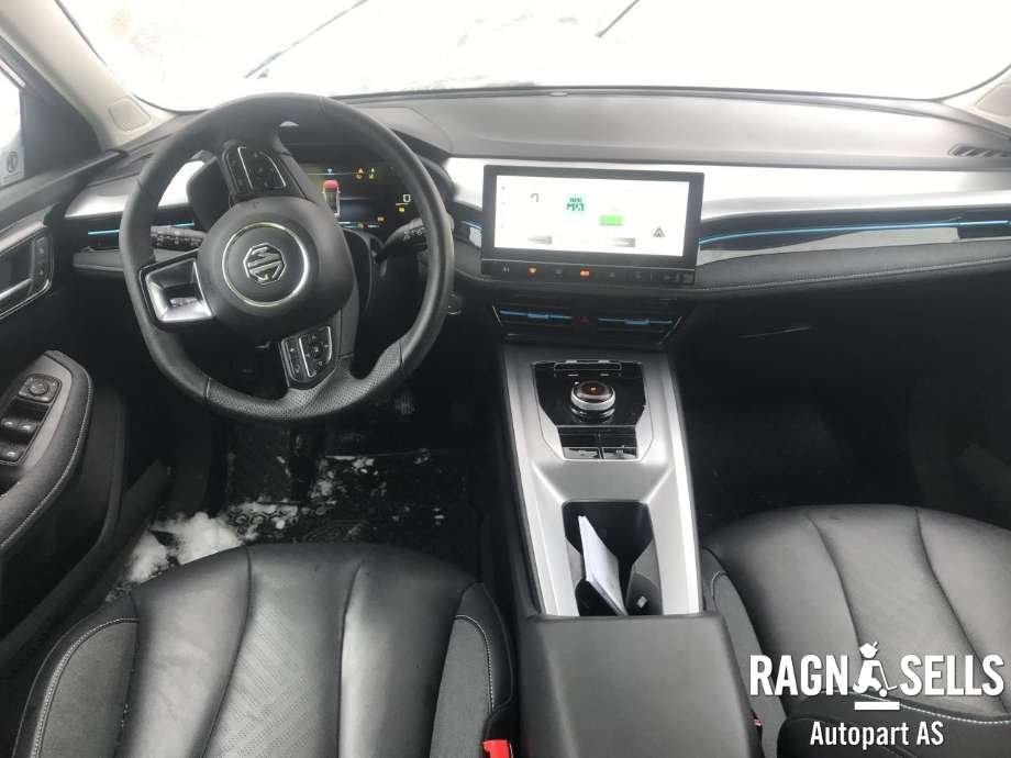 MG MG5 2022-->> , Motorkode: TZ204XS1152|EU174A61S, Girkassekode: