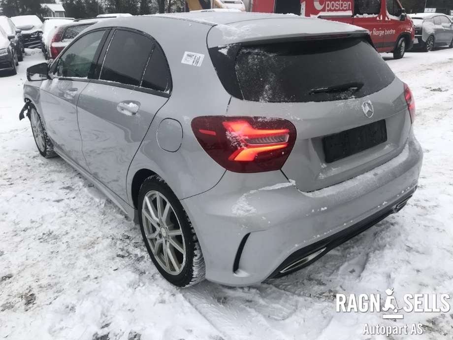 Mercedes A-Klasse 2012-2018 (W176) (W176), Motorkode: 270910, Girkassekode: 