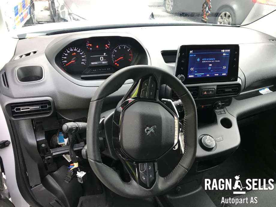 Peugeot Partner 2019-->> (Type III) , Motorkode: YH01, Girkassekode: STT