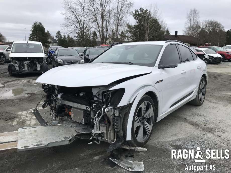 Audi e-tron 2018-->> , Motorkode: EAS|EAW, Girkassekode: 