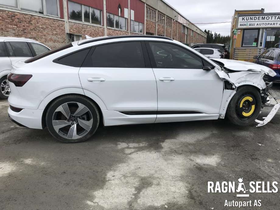 Audi e-tron 2018-->> , Motorkode: EAS|EAW, Girkassekode: 