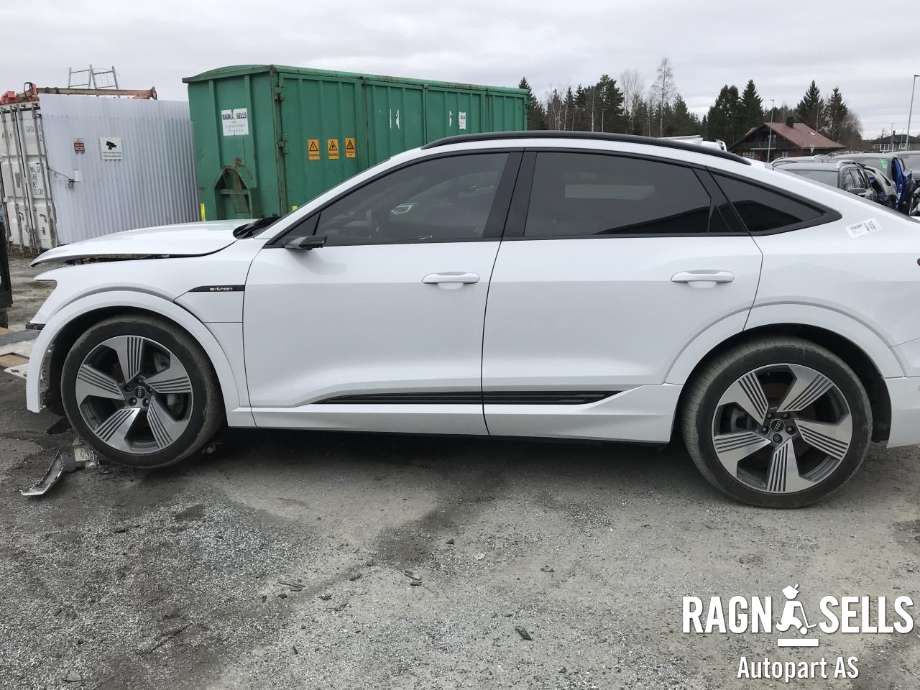 Audi e-tron 2018-->> , Motorkode: EAS|EAW, Girkassekode: 