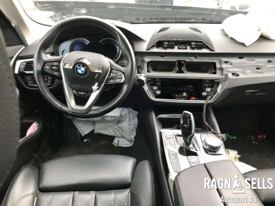 BMW 5-Serie 2017-->> (G30/G31) (G30/G31), Motorkode: B48B20A|GC1P25A, Girkassekode: GA8P75HZ