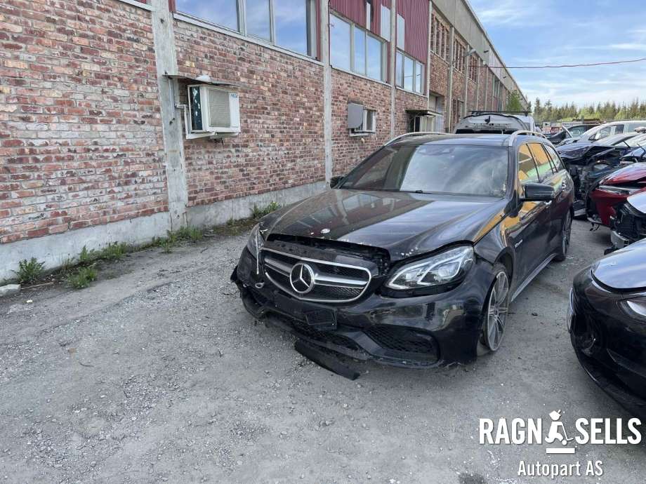 Mercedes E-Klasse 2013-2016 (Fase 2) (W212) (W212), Motorkode: 157981, Girkassekode: 72297105229068