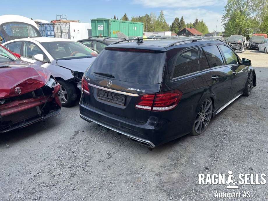 Mercedes E-Klasse 2013-2016 (Fase 2) (W212) (W212), Motorkode: 157981, Girkassekode: 72297105229068