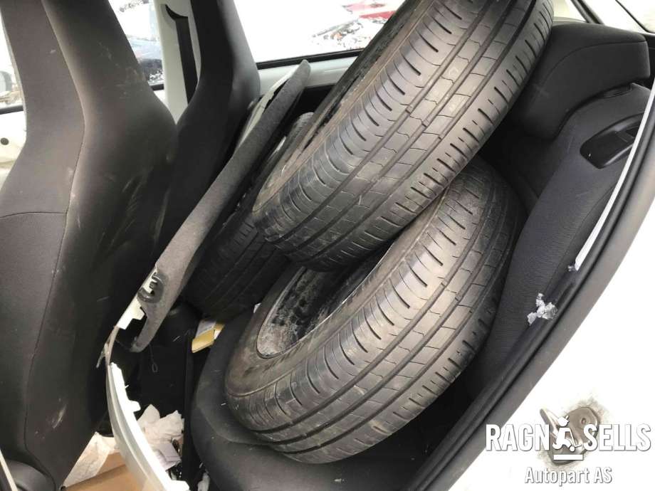 VW E-Up 2019-->> , Motorkode: EBM, Girkassekode: PYW