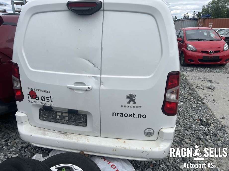 Peugeot Partner 2019-->> (Type III) , Motorkode: YH01, Girkassekode: STT